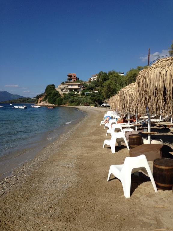 Ammos Beach Glífa Екстериор снимка